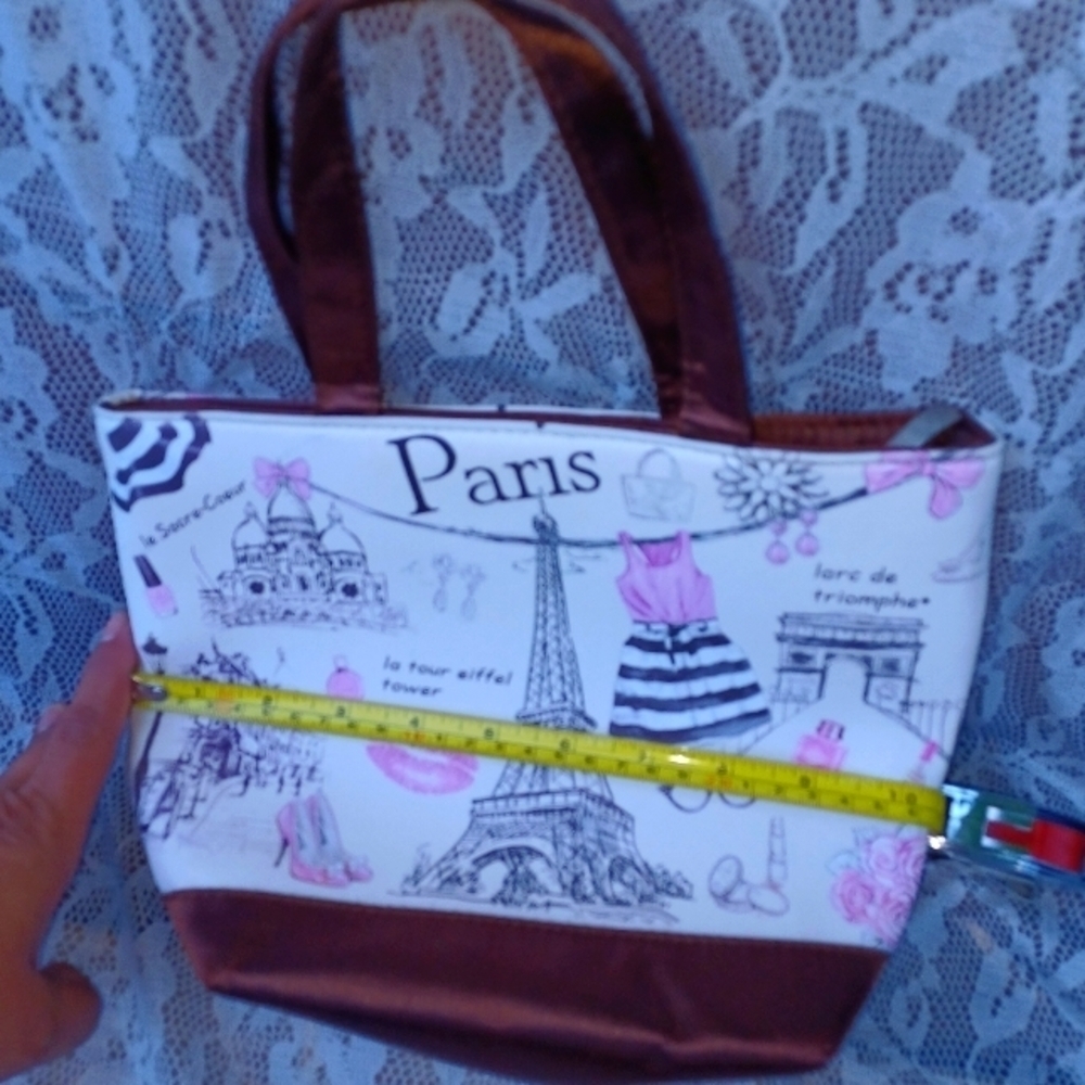JUNIORS Paris Hand bag - Picture 2 of 4